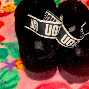 UGG black and white fuzzy slip on slipper shoes